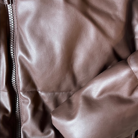 Women’s brown puffer jacket - Picture 3 of 3